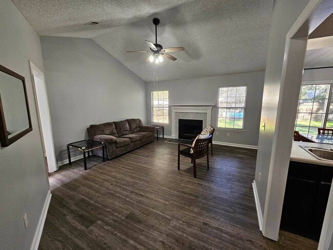 2428 Beechnut Ln in Tallahassee, FL - Building Photo - Building Photo