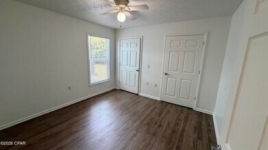 9117 Laird St in Panama City, FL - Building Photo - Building Photo