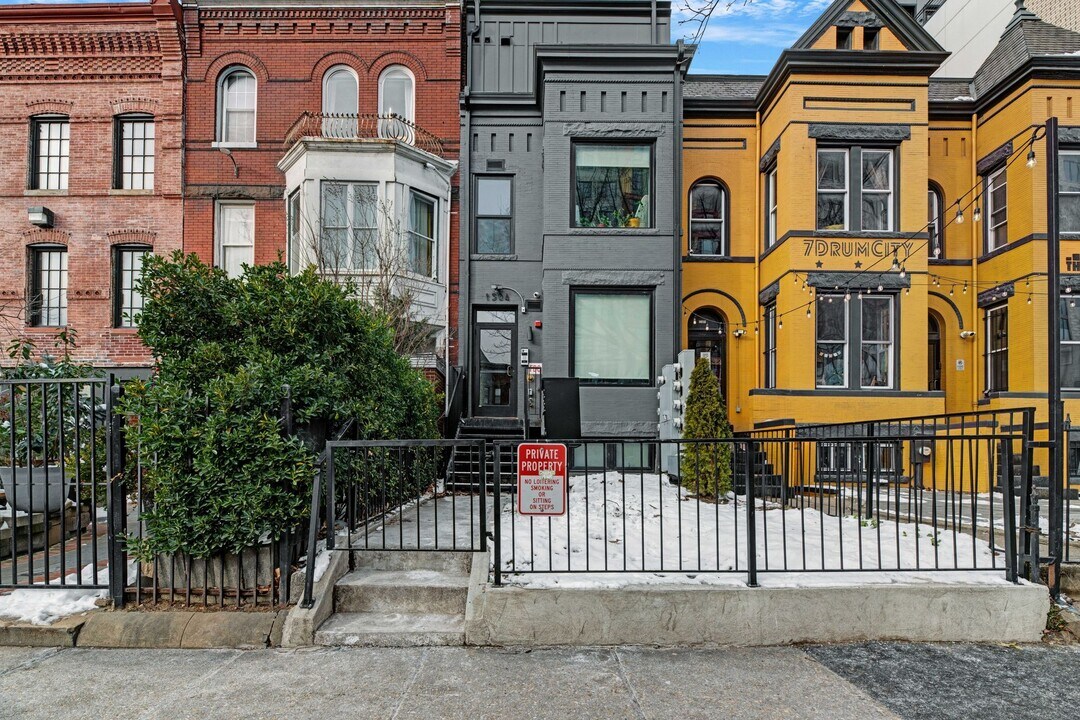 1504 North Capitol St NW in Washington, DC - Building Photo