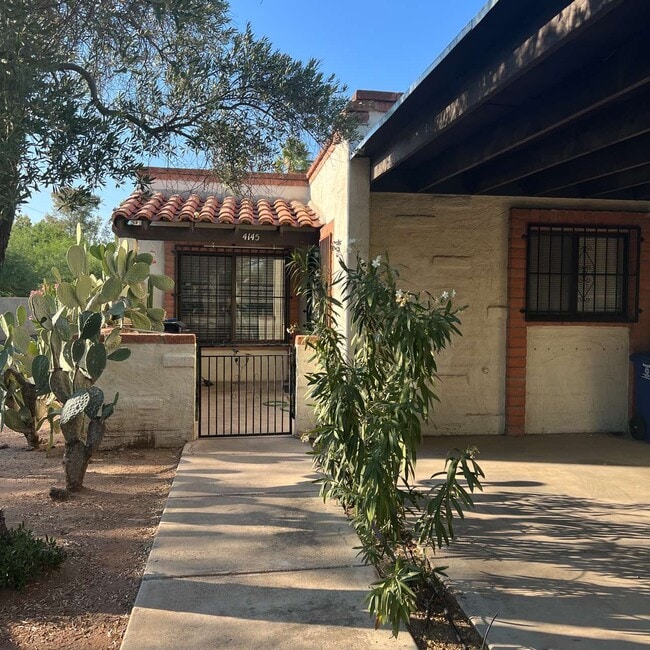 property at 4145 N Via Villas