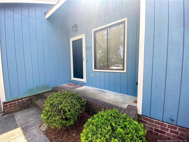 207 Charmant Rd in Lumberton, NC - Building Photo - Building Photo