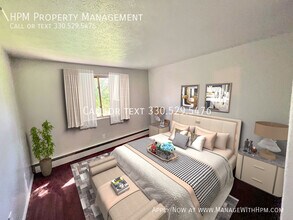 20604 Lorain Rd in Fairview Park, OH - Building Photo - Building Photo