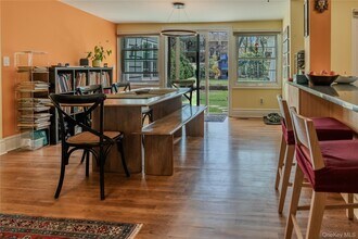 63 Myrtle Blvd in Larchmont, NY - Building Photo - Building Photo