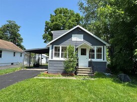 400 Willow St in Vestal, NY - Building Photo