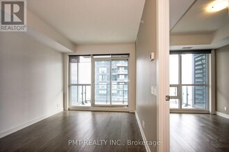 2220-2220 Lake Shore Blvd W in Toronto, ON - Building Photo - Building Photo