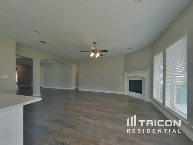 843 Knoxbridge Rd in Forney, TX - Foto de edificio - Building Photo