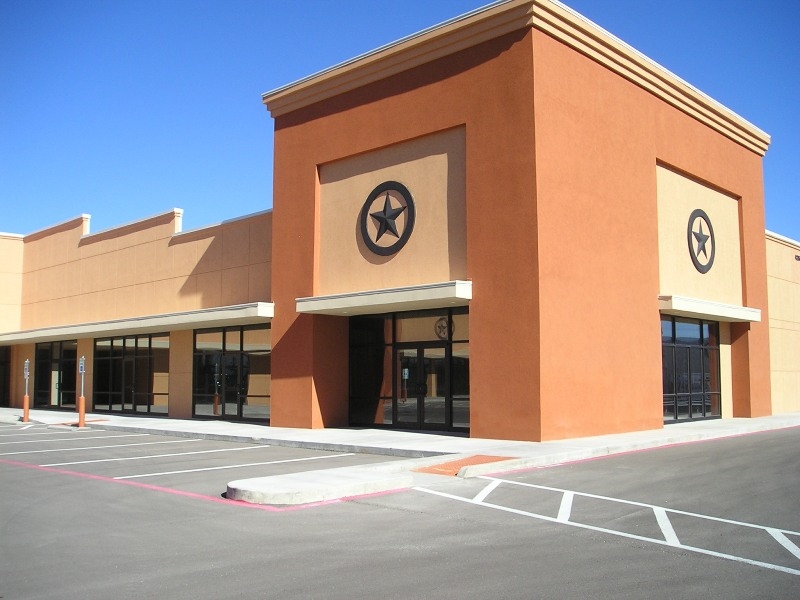 Red Arroyo Inn in San Angelo, TX - Building Photo