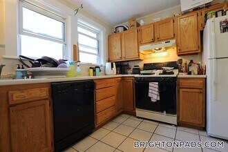 102 Nonantum St in Boston, MA - Building Photo - Building Photo