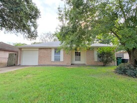 14826 Weil Pl in Houston, TX - Building Photo