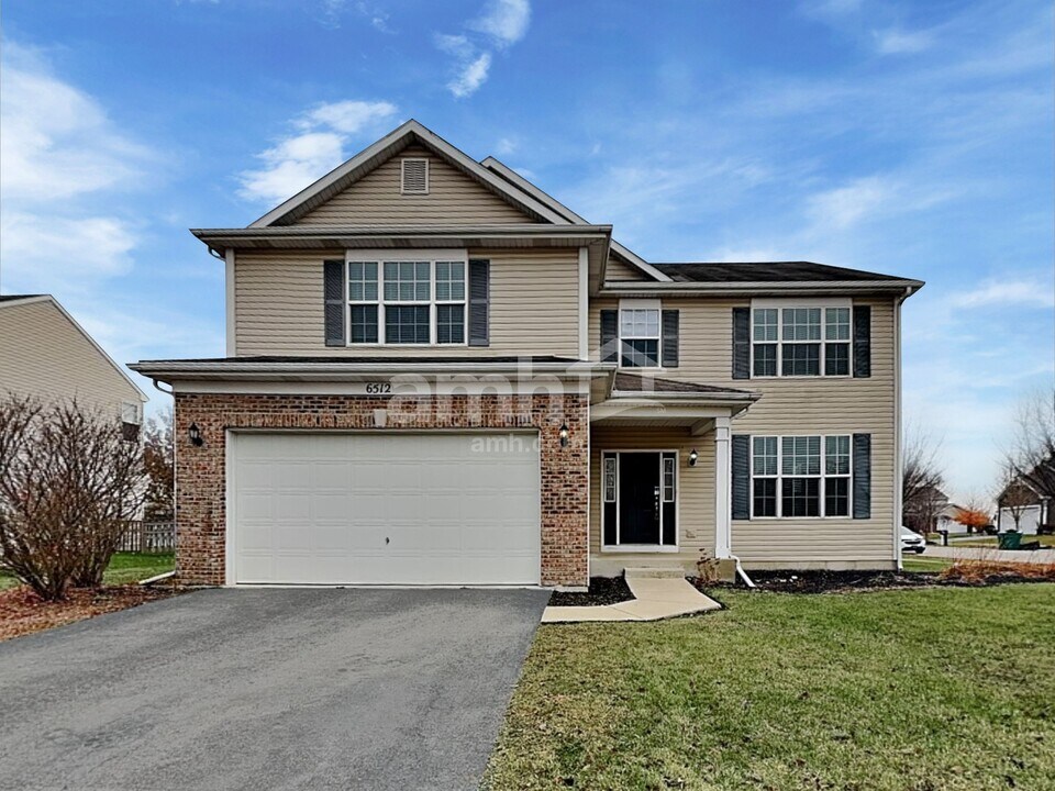 6512 Fitzer Dr in Joliet, IL - Foto de edificio