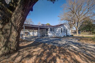 2615 Warm Ave in Charleston, SC - Building Photo - Building Photo