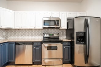 1316 N Hollywood St in Philadelphia, PA - Foto de edificio - Building Photo