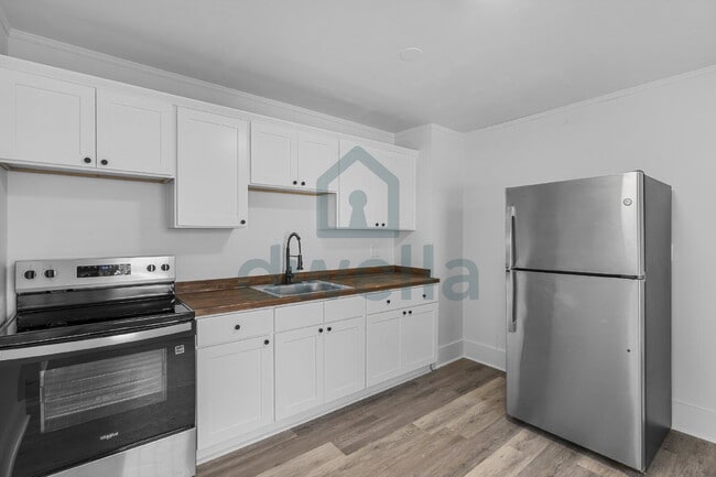 237 Woodlawn Ave in Sumter, SC - Building Photo - Building Photo