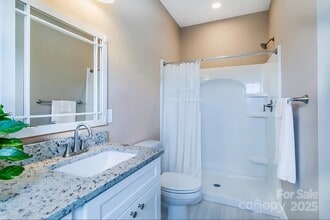 75 Leyland Cir in Hendersonville, NC - Building Photo - Building Photo