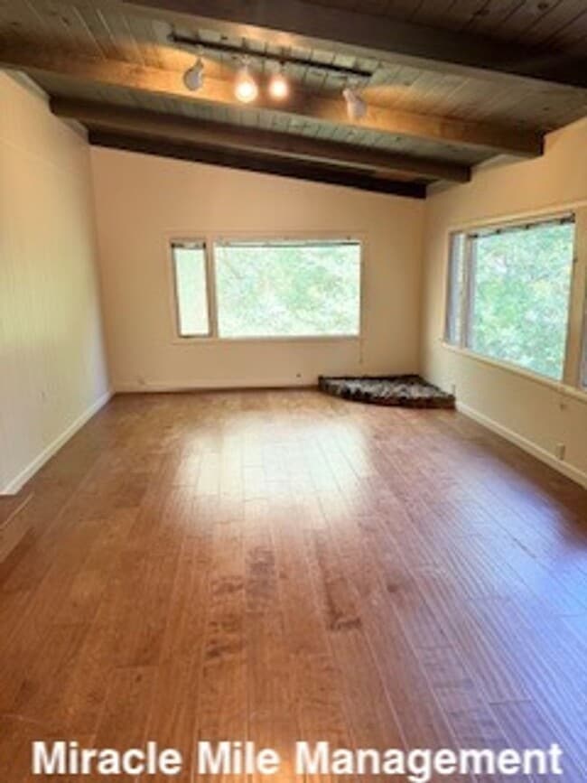 1030 Meadowsweet Dr in Corte Madera, CA - Building Photo - Building Photo