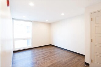 11 Dorchester St in Boston, MA - Building Photo - Building Photo