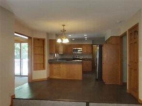 5585 Rosewood Ln in Plymouth, MN - Building Photo - Building Photo