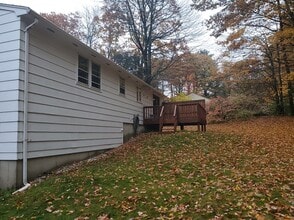 129 Lakewood Dr in Athol, MA - Building Photo - Building Photo