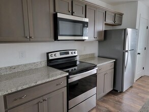 438 Masonic Dr, Unit B in Elizabethtown, PA - Foto de edificio - Building Photo