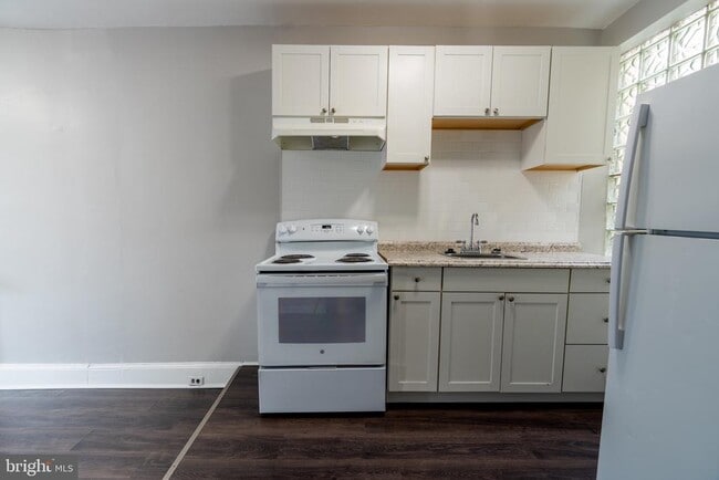 3617 N Sydenham St in Philadelphia, PA - Building Photo - Building Photo