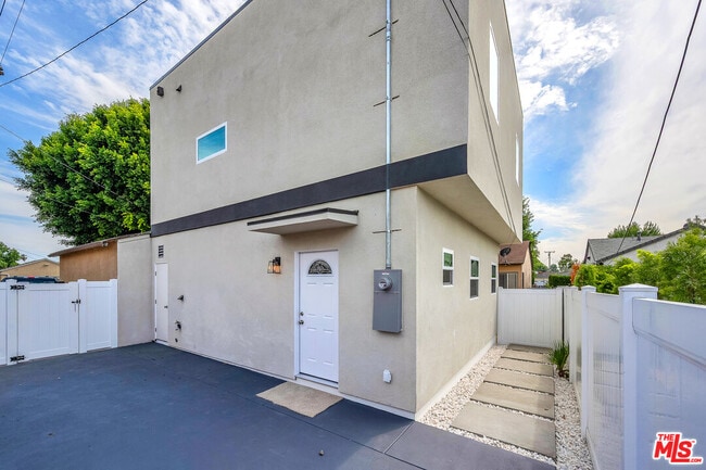 property at 6625 Duchess Dr