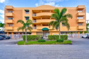 2441 SW 31st Ave, Unit 207 in Miami, FL - Building Photo