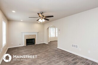 1055 Abercorn Way in Douglasville, GA - Building Photo - Building Photo