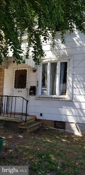 620 S 10th St in Reading, PA - Building Photo