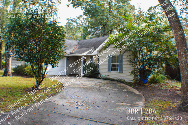 11 Le Moyne Dr in Beaufort, SC - Foto de edificio - Building Photo