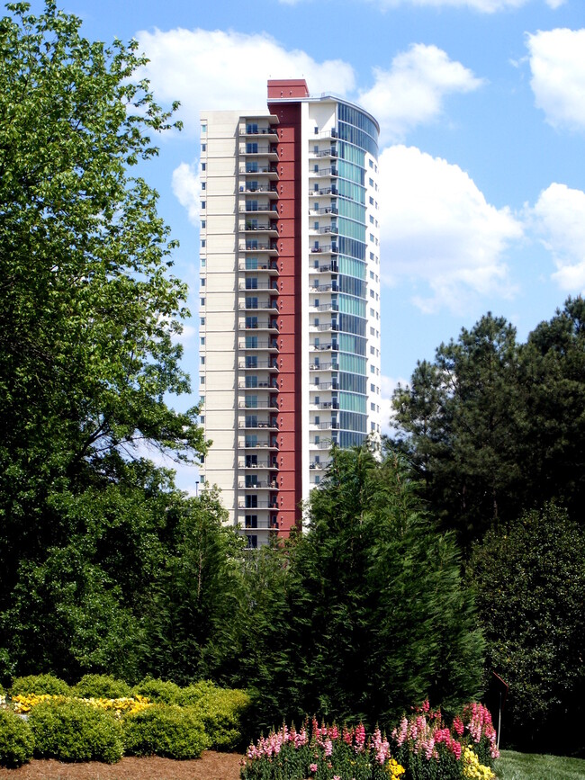 The Manhattan in Dunwoody, GA - Building Photo - Building Photo