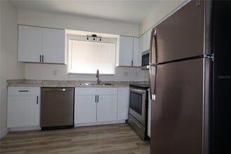 4213 S Semoran Blvd in Orlando, FL - Building Photo - Building Photo