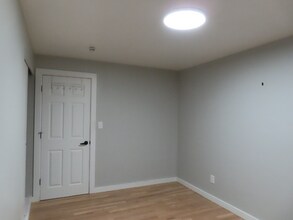 17904 1st Ave NE in Shoreline, WA - Building Photo - Building Photo