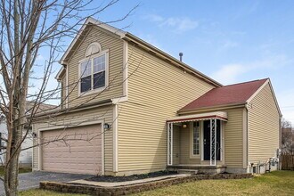 1960 Forestwind Dr in Grove City, OH - Building Photo - Building Photo