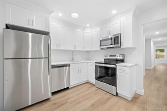 182 Birchwood Rd in Coram, NY - Building Photo - Building Photo