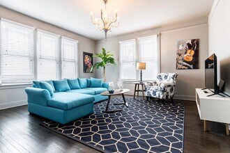 Paramount in Dallas, TX - Foto de edificio - Building Photo