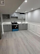 327 Mantle Ave in Whitchurch-Stouffville, ON - Building Photo - Building Photo