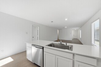 12048 Noble Wood Village Dr in Magnolia, TX - Foto de edificio - Building Photo