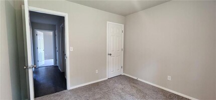 6805 SW Chestnut Hill Rd in Bentonville, AR - Building Photo - Building Photo
