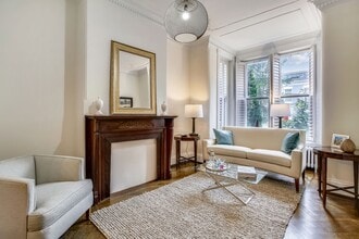 3033 Dent Plz NW in Washington, DC - Building Photo - Building Photo