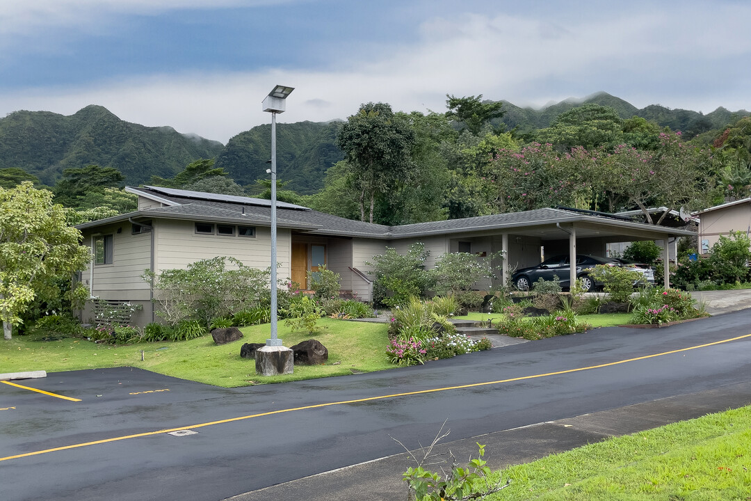 Manoa Lane in Honolulu, HI - Building Photo