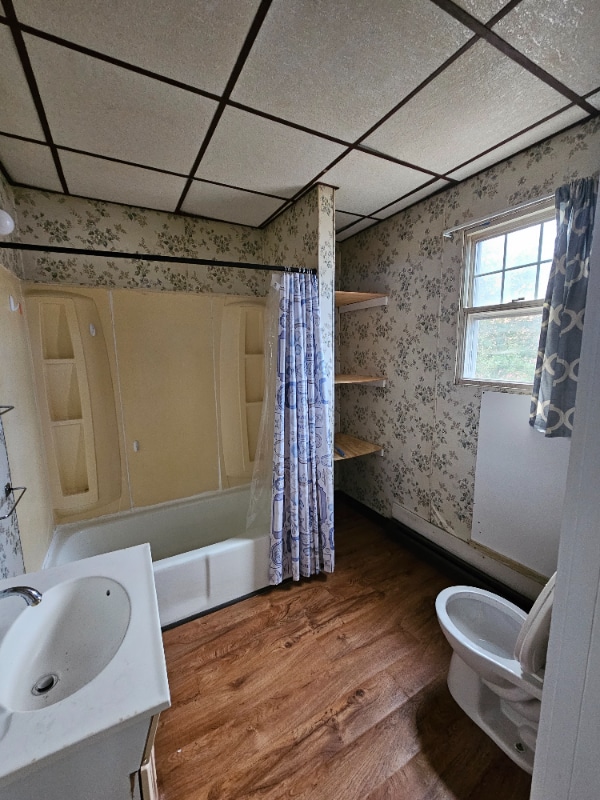 2004 Kenneth Ave in New Kensington, PA - Building Photo - Building Photo