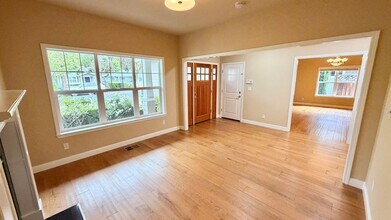 454 Mountain View Ave in Mountain View, CA - Building Photo - Building Photo