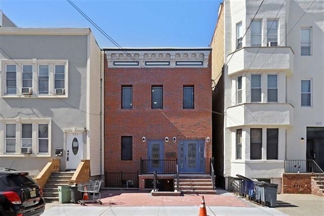 315 New York Ave in Jersey City, NJ - Building Photo