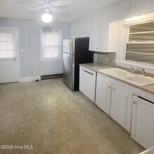 2803 Jackson Dr in Greenville, NC - Building Photo - Building Photo