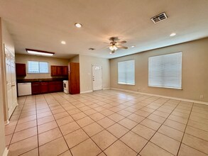 1425 E James St in Waco, TX - Building Photo - Building Photo