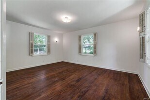 4805 Alta Canyada Rd in La Cañada Flintridge, CA - Building Photo