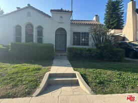 509 N Vista St in Los Angeles, CA - Building Photo