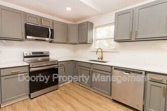 2310 Cushman St, Unit 1 Bedroom B807 in Chattanooga, TN - Foto de edificio - Building Photo