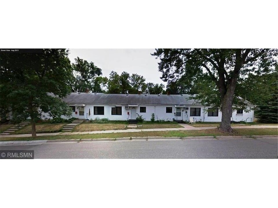 579 5th Ave N in Bayport, MN - Building Photo