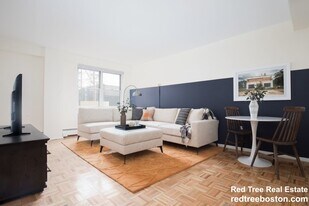 175 Freeman St in Brookline, MA - Building Photo